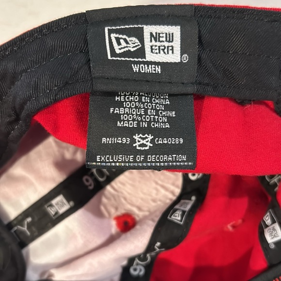 STL Cardinals Women’s Hat - Picture 2 of 4